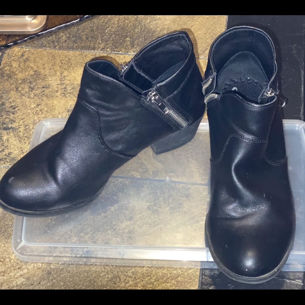 American Rag Ankle Boots - Picture 2 of 3